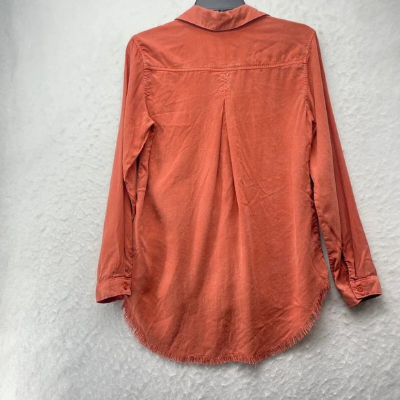 Cloth & Stone Shirt Women's Sz XS Orange Fringe High Low Hem Collared Button Up - Picture 2 of 9